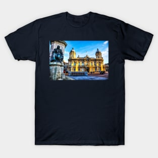 Hull Maritime Museum, Queen Victoria Square T-Shirt